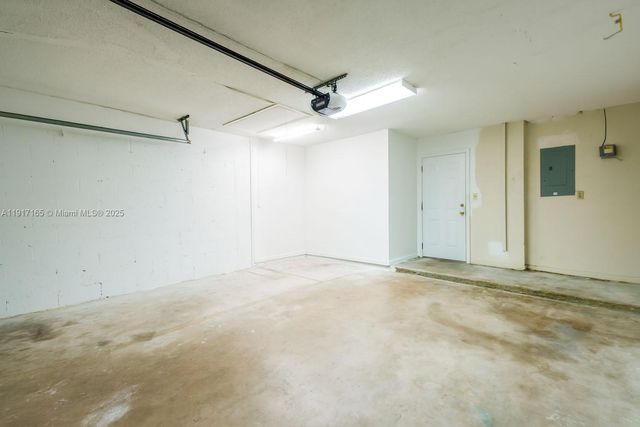 3800 NW 8th St, Delray Beach, FL 33445