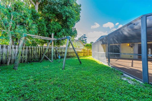 3800 NW 8th St, Delray Beach, FL 33445