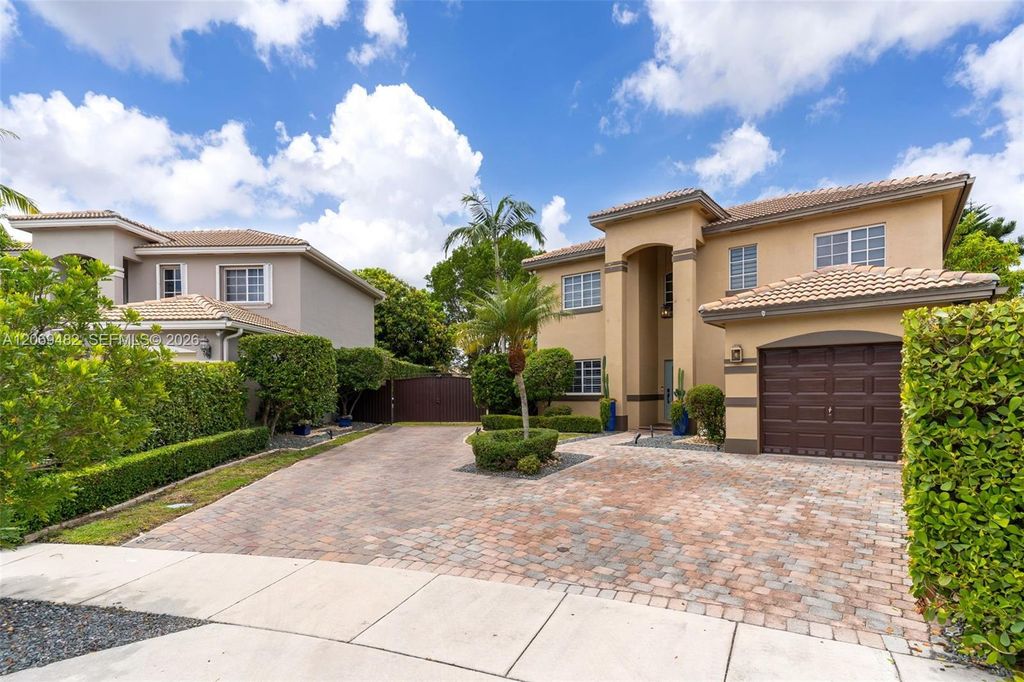 20922 SW 88th Place, Cutler Bay, FL 33189