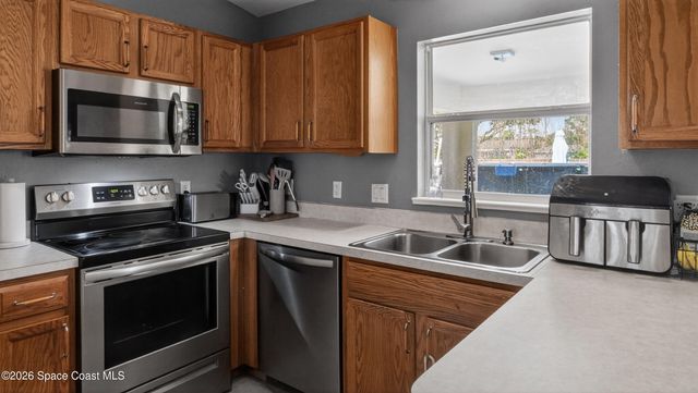 1515 Dallam Avenue NW, Palm Bay, FL 32907