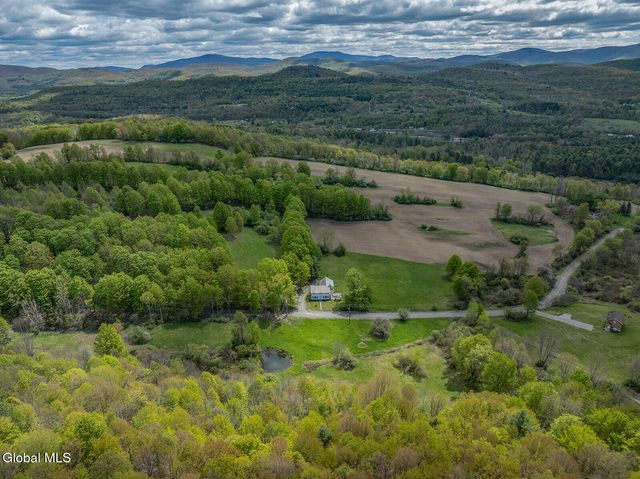234 S Grimes Hill Road, Hebron, NY 12832