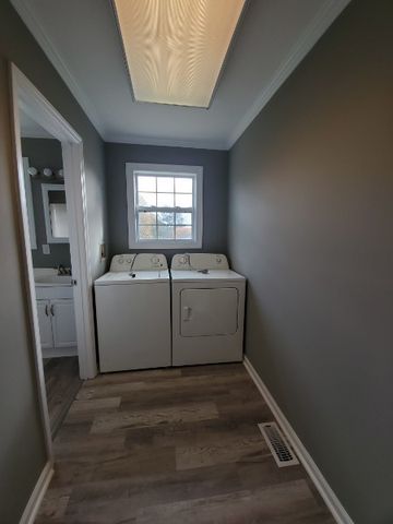 329 E 18th St, Columbia, TN 38401