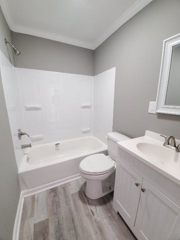 329 E 18th St, Columbia, TN 38401