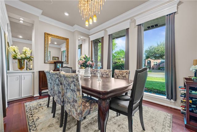 200 Doral Dr, Portland, TX 78374