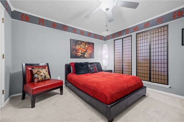 200 Doral Dr, Portland, TX 78374