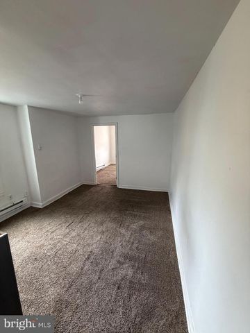 2124 W 3RD ST, Chester, PA 19013
