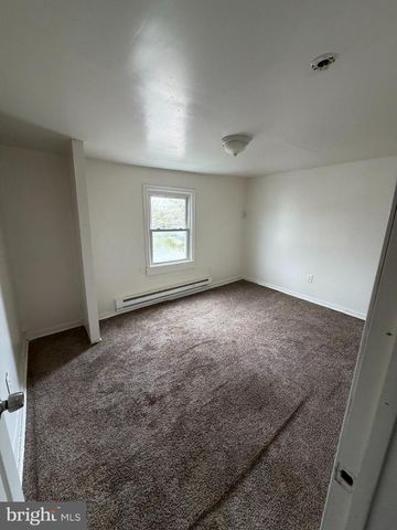 2124 W 3RD ST, Chester, PA 19013
