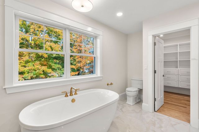 238 E Main St, Georgetown, MA 01833