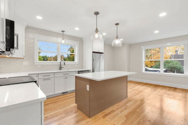 238 E Main St, Georgetown, MA 01833
