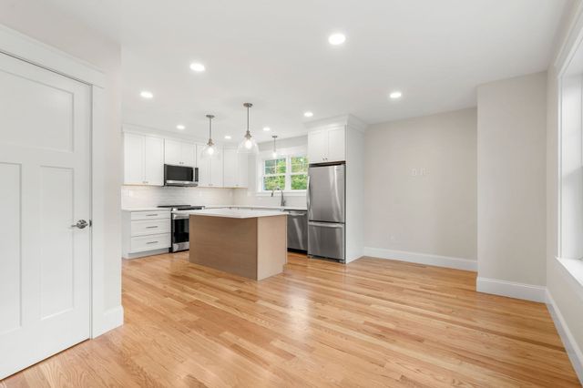 238 E Main St, Georgetown, MA 01833