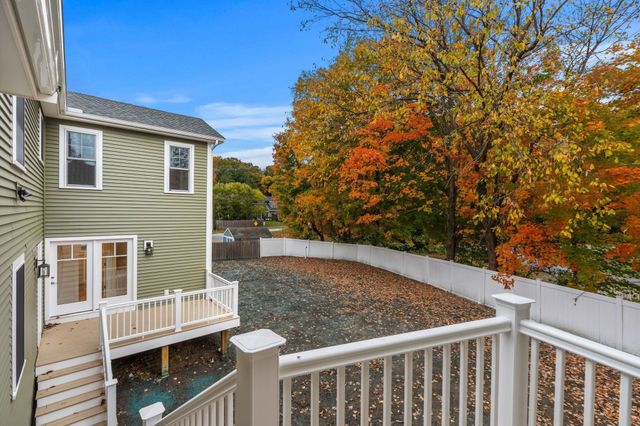 238 E Main St, Georgetown, MA 01833
