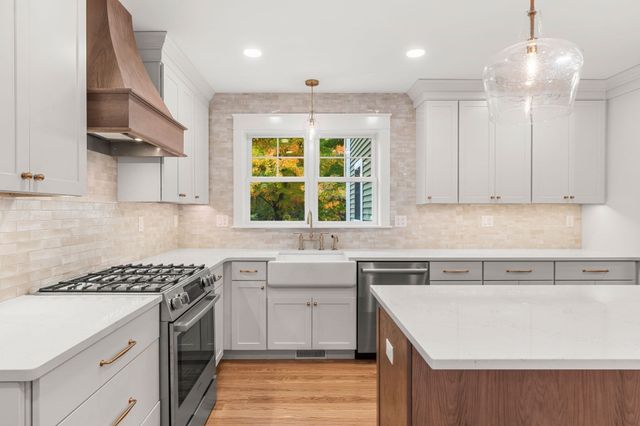 238 E Main St, Georgetown, MA 01833