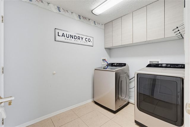 10236 CHARLESTON CORNER ROAD, Tampa, FL 33635