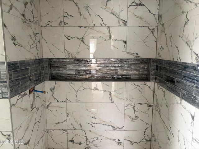 1019 Woodstock Avenue, Toledo, OH 43607