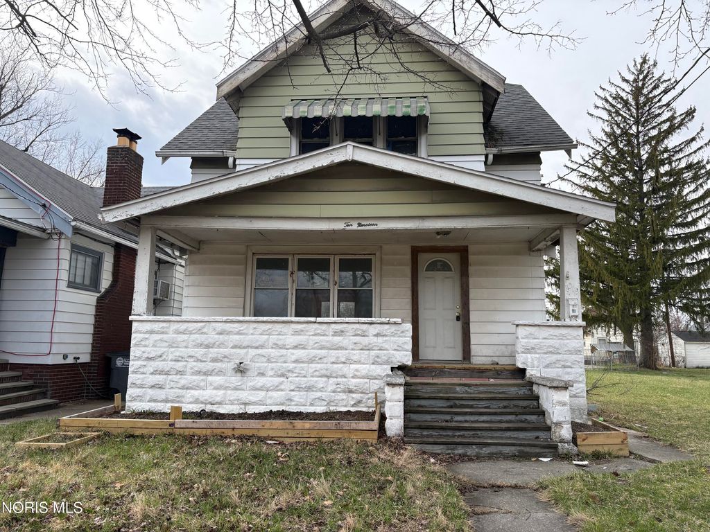 1019 Woodstock Avenue, Toledo, OH 43607