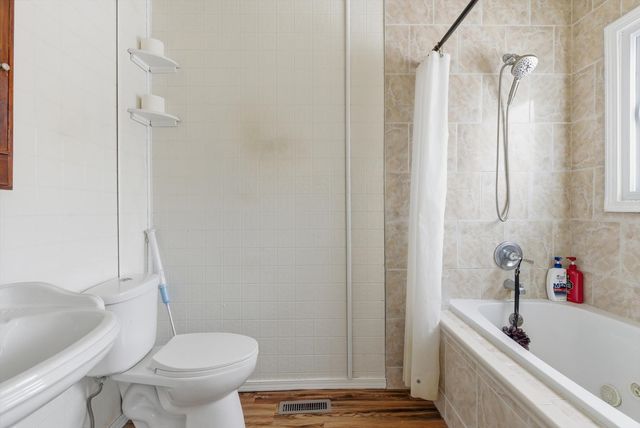 4N212 8th Avenue, Addison, IL 60101