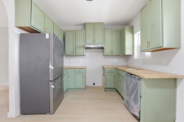 112 Chihuahua DR, Del Valle, TX 78617