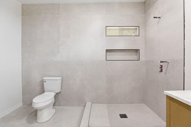 112 Chihuahua DR, Del Valle, TX 78617