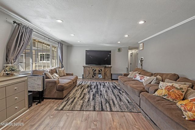 1525 E Telegraph Street, Carson City, NV 89701