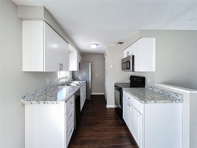 8508 WOODHURST DRIVE, Tampa, FL 33615