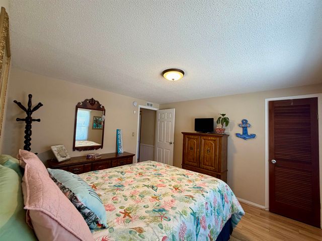 505 Meadowlark Dr., Surfside Beach, SC 29575