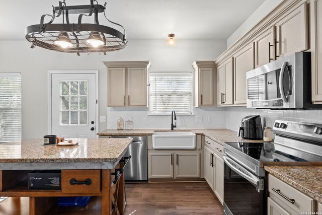 20514 Tree Mdw, San Antonio, TX 78258