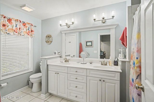 1737 Rosebay Court SW, Ocean Isle Beach, NC 28469