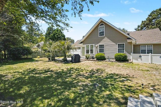 1737 Rosebay Court SW, Ocean Isle Beach, NC 28469