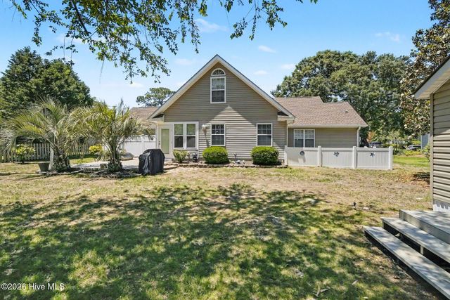 1737 Rosebay Court SW, Ocean Isle Beach, NC 28469
