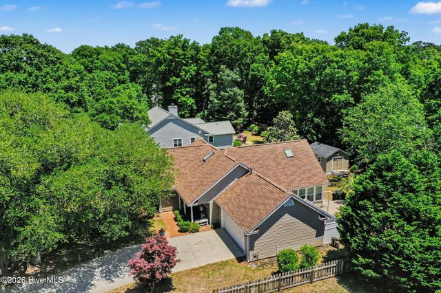 1737 Rosebay Court SW, Ocean Isle Beach, NC 28469
