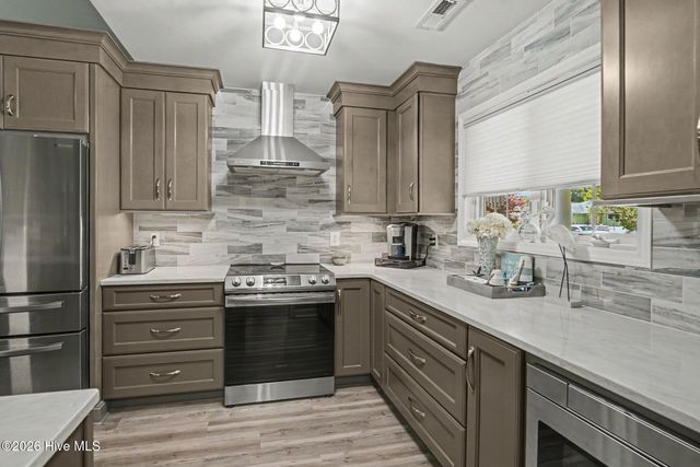 1737 Rosebay Court SW, Ocean Isle Beach, NC 28469