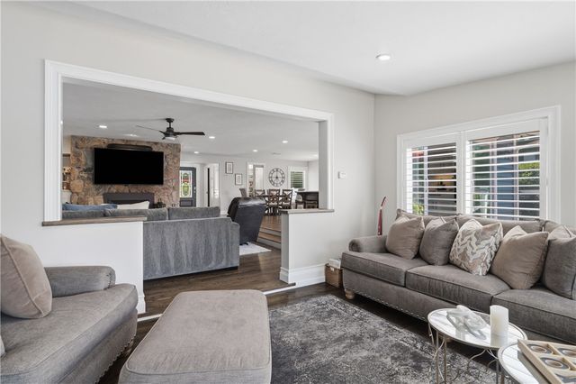 16 Countryside Drive, Johnston, RI 02919
