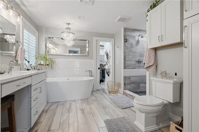 16 Countryside Drive, Johnston, RI 02919