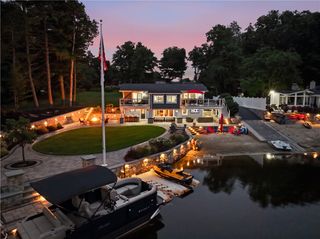 16 Countryside Drive, Johnston, RI 02919