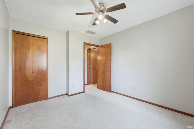 1226 Foxmoor Run, Fort Wayne, IN 46825