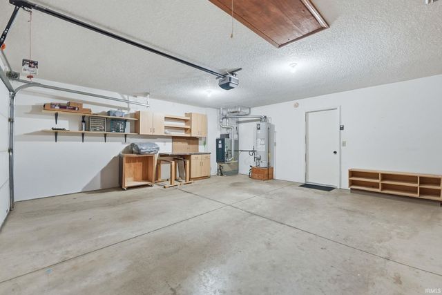 1226 Foxmoor Run, Fort Wayne, IN 46825