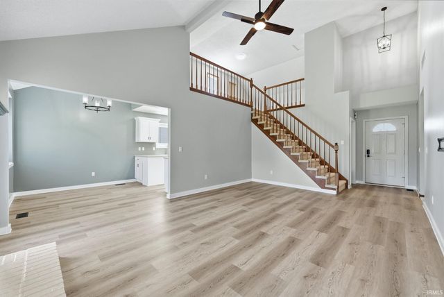 1226 Foxmoor Run, Fort Wayne, IN 46825