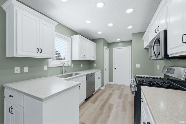 1226 Foxmoor Run, Fort Wayne, IN 46825