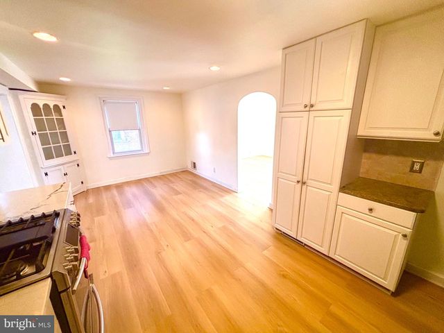 710 SEMINOLE AVE, Jenkintown, PA 19046