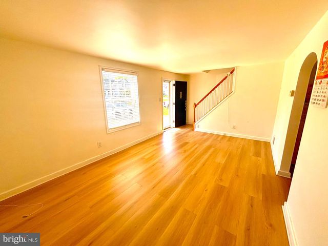 710 SEMINOLE AVE, Jenkintown, PA 19046