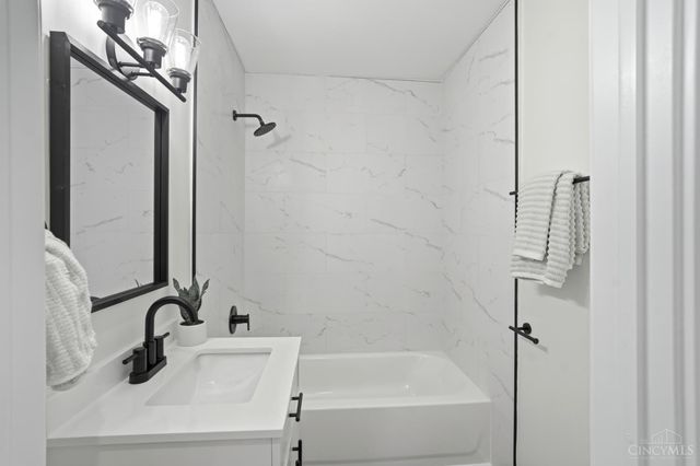 3808 Camden Avenue, Fairfax, OH 45227