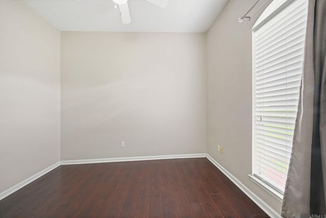 8636 E Cypress Point Ct, Baton Rouge, LA 70809