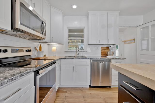 1002 Dew St, Nashville, TN 37206