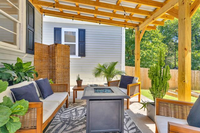 1002 Dew St, Nashville, TN 37206