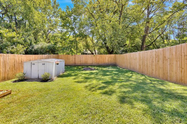1002 Dew St, Nashville, TN 37206