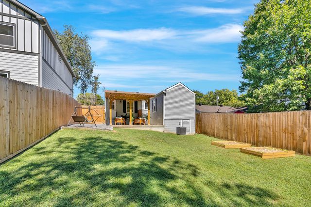 1002 Dew St, Nashville, TN 37206