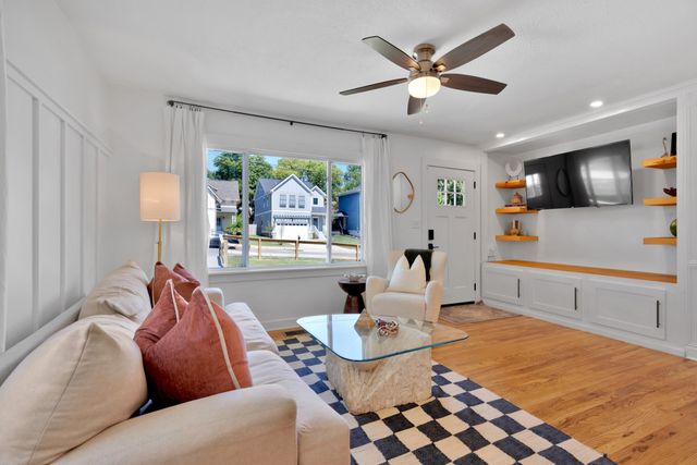 1002 Dew St, Nashville, TN 37206
