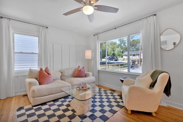 1002 Dew St, Nashville, TN 37206