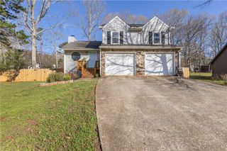 1389 Ashbrook Drive, Lawrenceville, GA 30043