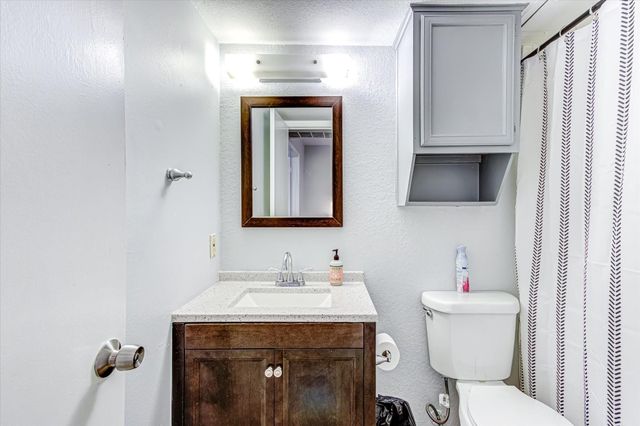 1810 N Garrett Avenue 222, Dallas, TX 75206